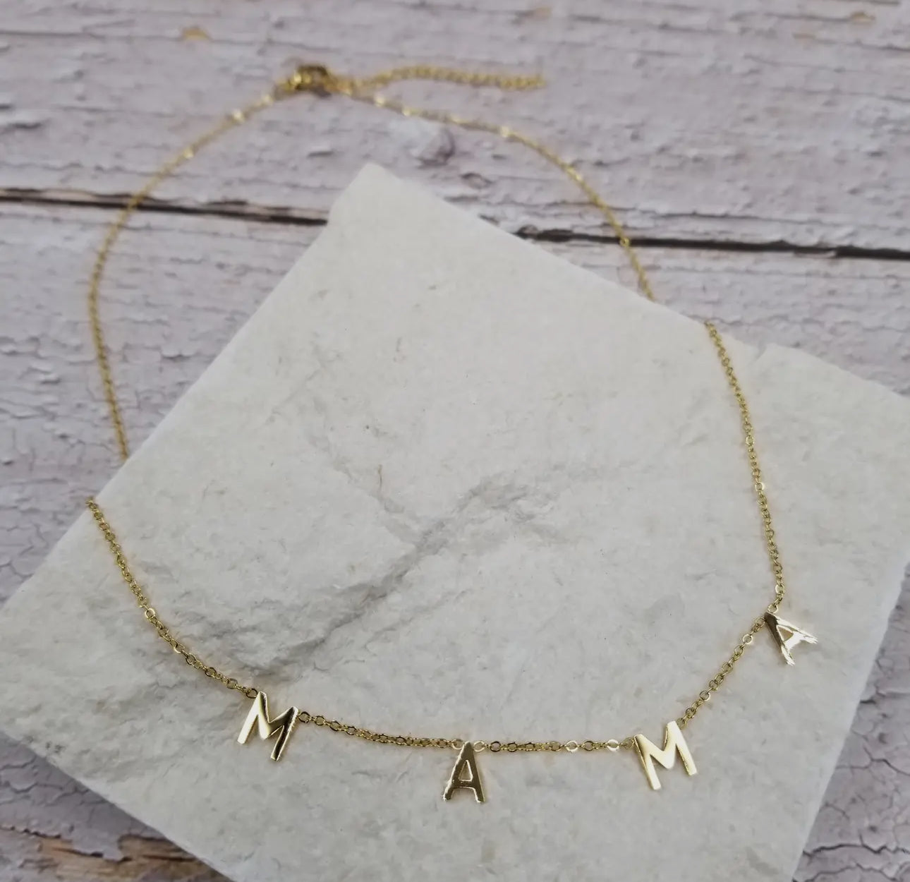 Mama Necklace