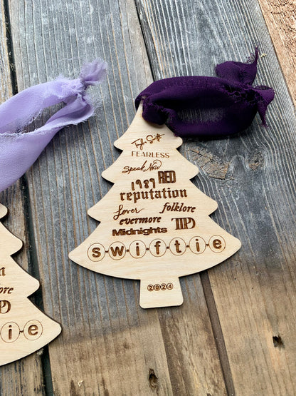 Taylor Swift- Album Ornament