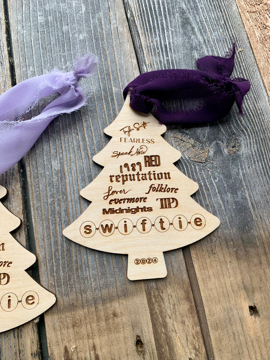 Taylor Swift- Album Ornament