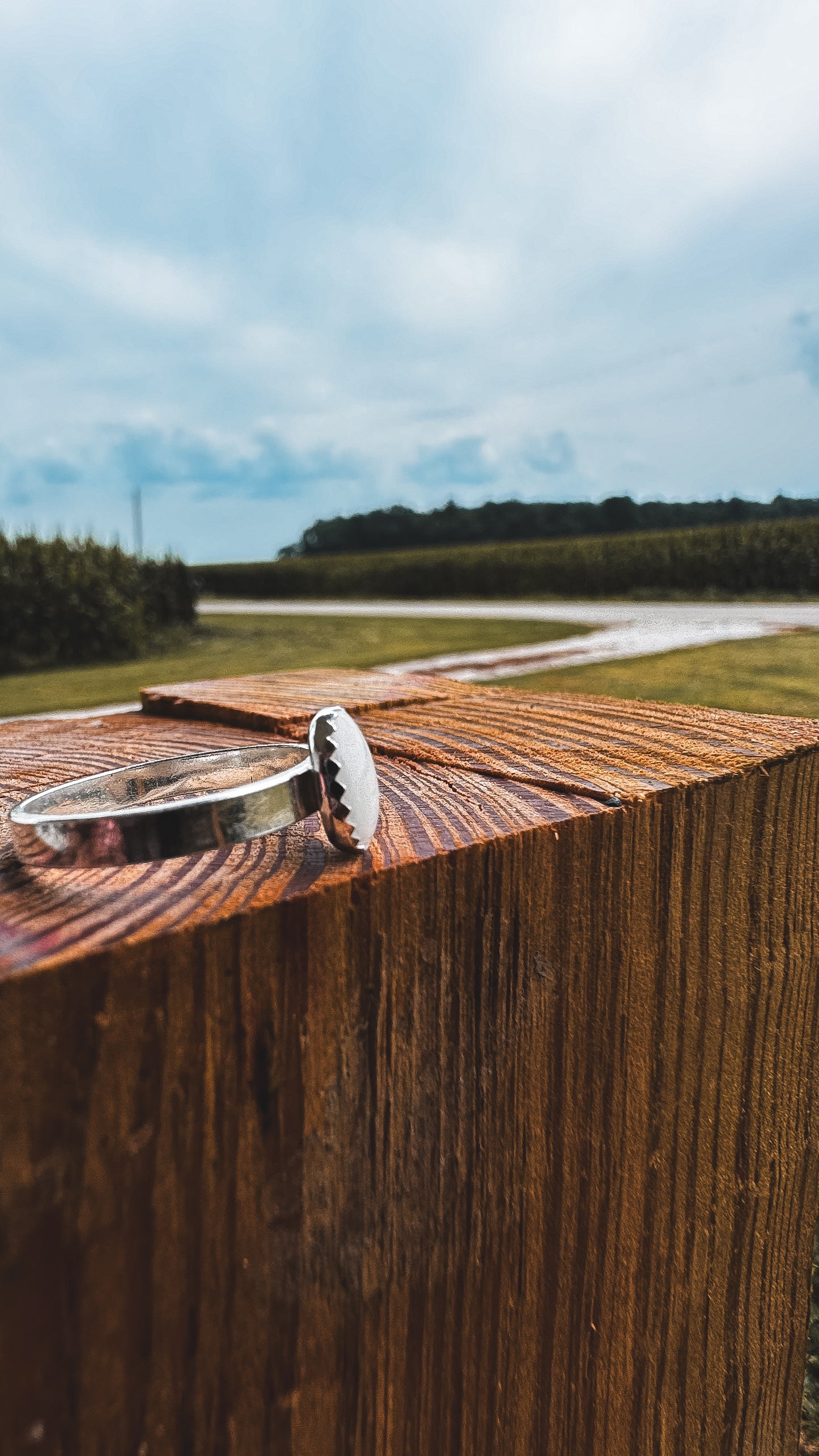 Breastmilk Keepsake - Oval Ring Scallop